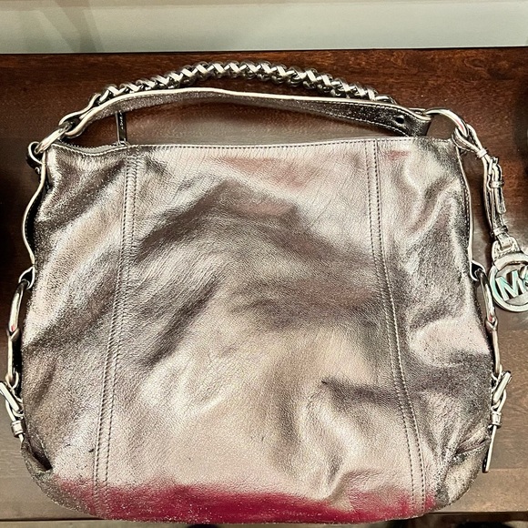 Michael Kors Pewter shoulder bag - Picture 4 of 6